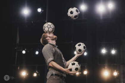 You think tech is a circus? This former Facebook engineer quit to focus on a career as an elite juggler – GeekWire