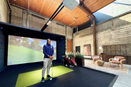 Tech vet takes a fresh swing at the country club with a golf and social hub in old Seattle industrial space – GeekWire