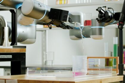 General Robotics, led by Microsoft vets, says its AI has cut robot setup from a month to hours – GeekWire