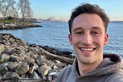 Friends launch website and guerrilla campaign to land Seattle tech worker a date – GeekWire