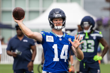 Seahawks QB is a ‘geek’ on the science of throwing a football – GeekWire