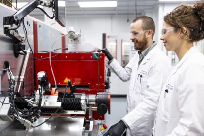 How a new $7.5M UW facility aims to spark U.S. battery innovation – GeekWire