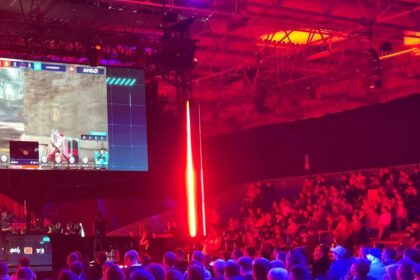 Esports tournaments do it better in person