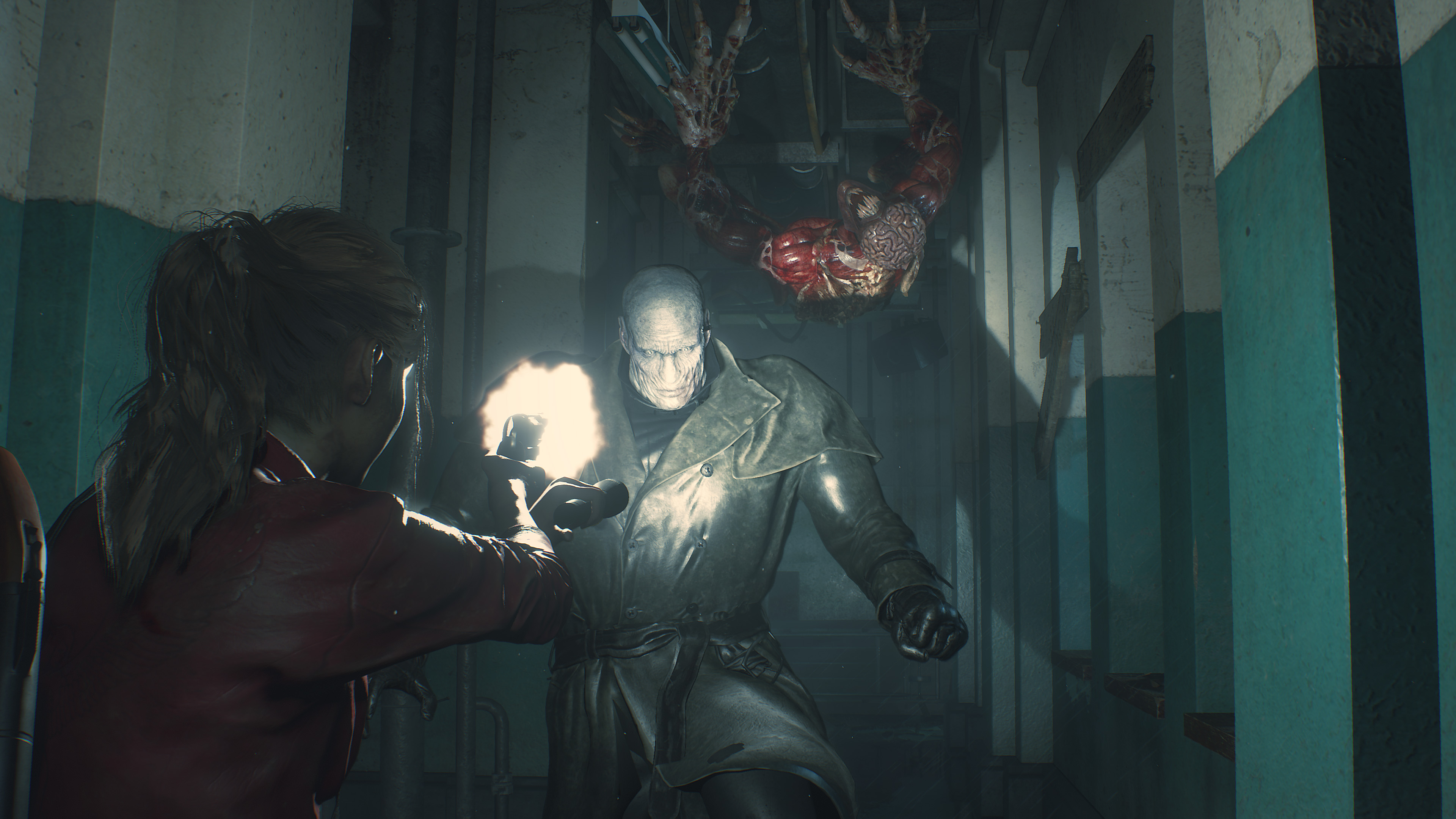 Resident Evil 2 Remake - Claire shooting Mr X