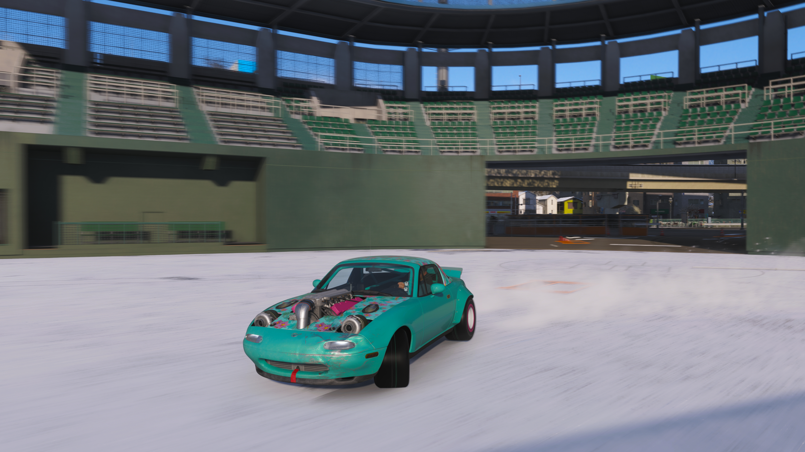 Forza Horizon 6 Pitcher Perfect: A teal Mazda MX5 inside Edogawa Baseball Stadiuum during winter.
